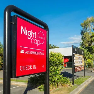 Nightcap At Edge Hill Tavern *** Cairns