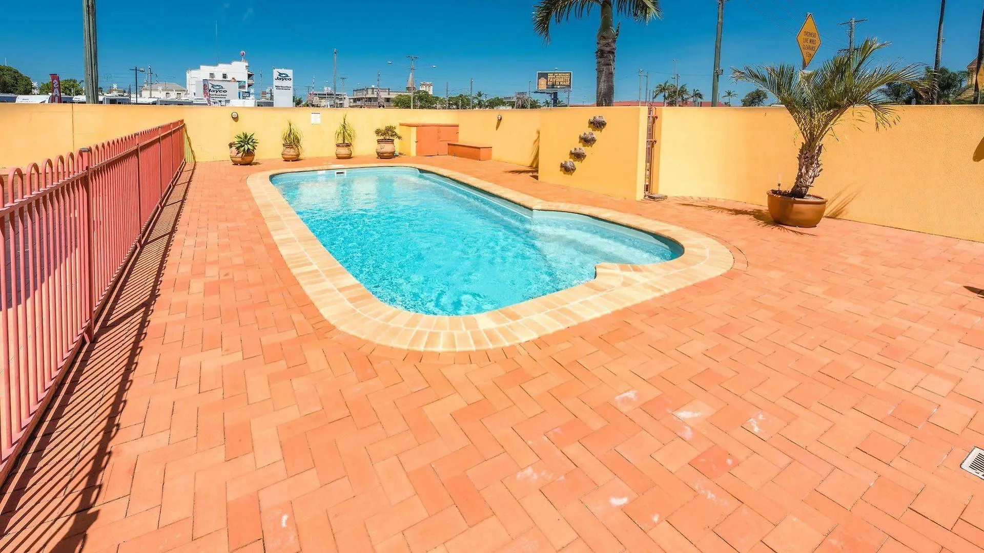 Villa Mirasol Motor Inn Bundaberg Australia